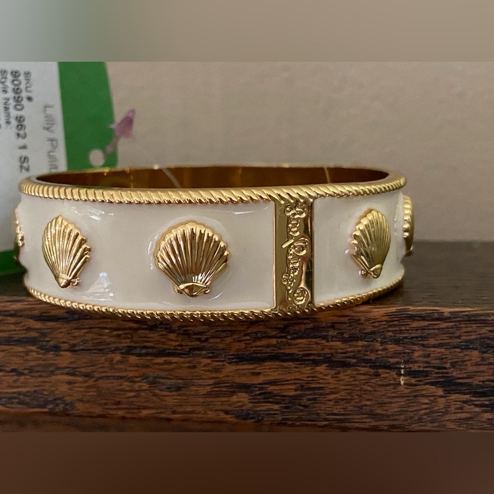 Lilly Pulitzer Gold and Cream Shell Enamel Bracelet